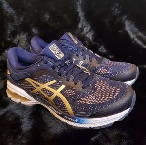 Women's Asics Gel Kayano 26 size 9.5